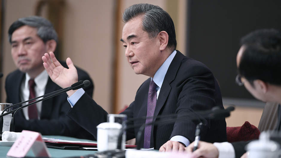 王毅回答記者提問(wèn)