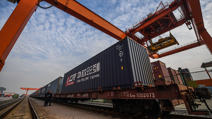 新華微評&middot;學(xué)習(xí)筆談：這個(gè)&ldquo;世界市場&rdquo;，潛力硬核！