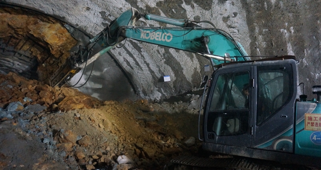 10.24公里！贛深高鐵&ldquo;第一長(zhǎng)隧&rdquo;貫通！