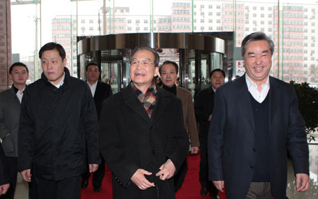 溫家寶抵達中國政府網(wǎng)、新華網(wǎng)