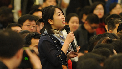 財(cái)新網(wǎng)、財(cái)新周刊記者提問