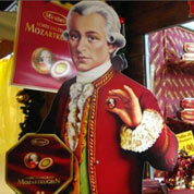 出國(guó)旅游帶什么禮物？