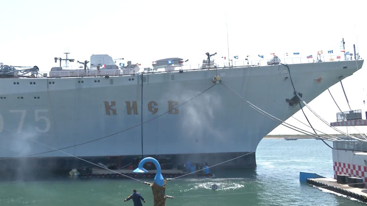 驚險刺激！打卡國內(nèi)唯一的航母主題公園，讓到場游客大呼過癮