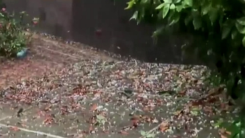 福建漳州：強對流天氣來襲 出現(xiàn)雷雨大風(fēng)和冰雹