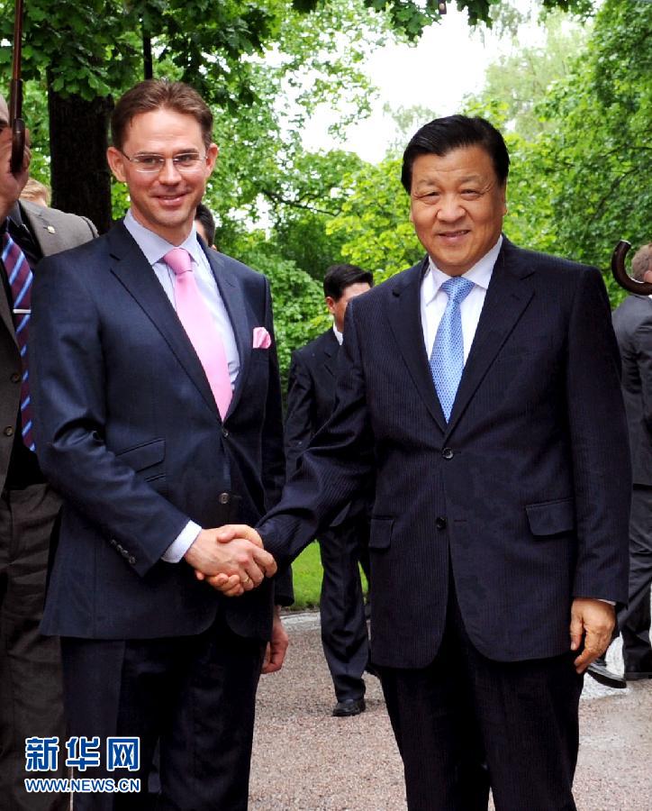 6月12日，中共中央政治局常委、中央書記處書記劉云山在赫爾辛基會見芬蘭總理卡泰寧。 新華社記者饒愛民攝