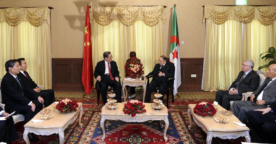 11月2日，正在阿爾及利亞進行正式友好訪問的全國政協(xié)主席俞正聲在阿爾及爾會見阿總統(tǒng)布特弗利卡。 新華社記者 張鐸 攝