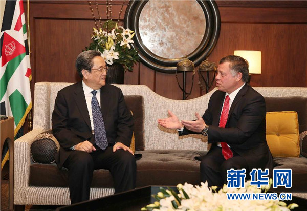 11月9日，正在約旦進(jìn)行正式友好訪問的全國政協(xié)主席俞正聲在安曼會(huì)見約旦國王阿卜杜拉二世。 新華社記者 劉衛(wèi)兵 攝 