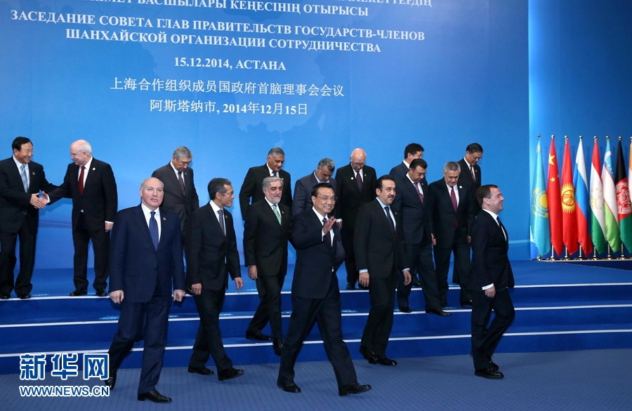 12月15日，中國國務(wù)院總理李克強(qiáng)在阿斯塔納出席上海合作組織成員國政府首腦理事會第十三次會議。 新華社記者 龐興雷 攝