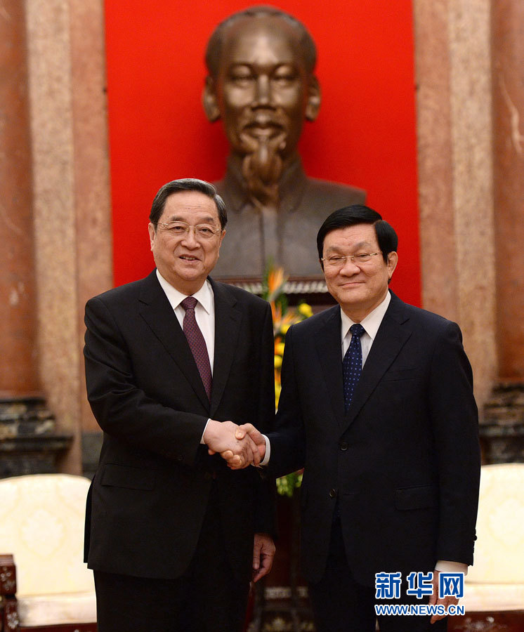 12月25日至27日，中共中央政治局常委、全國(guó)政協(xié)主席俞正聲對(duì)越南進(jìn)行正式訪問(wèn)。這是12月26日，俞正聲在河內(nèi)會(huì)見(jiàn)越南國(guó)家主席張晉創(chuàng)。 新華社記者馬占成攝