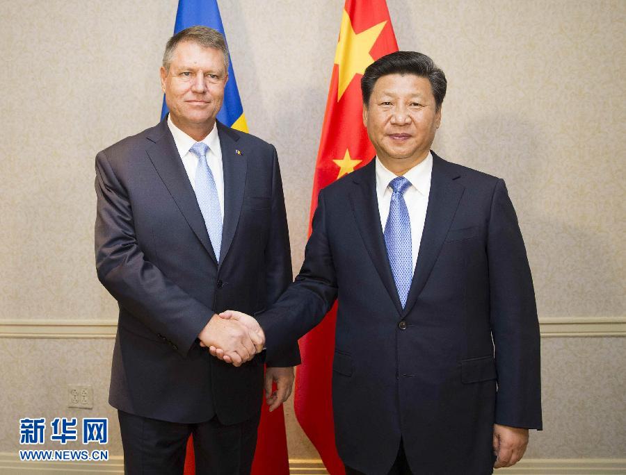 9月26日，國家主席習(xí)近平在紐約會(huì)見羅馬尼亞總統(tǒng)約翰尼斯。新華社記者黃敬文攝 