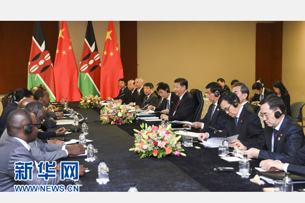 12月3日，國家主席習近平在約翰內斯堡會見肯尼亞總統(tǒng)肯雅塔。新華社記者 謝環(huán)馳 攝