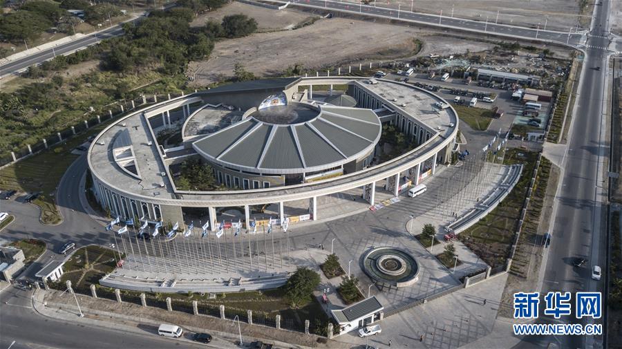 （新華全媒頭條&middot;圖文互動）（3）特稿：深化周邊友好　共促亞太繁榮&mdash;&mdash;寫在習近平主席出席亞太經合組織第二十六次領導人非正式會議，對巴布亞新幾內亞、文萊和菲律賓進行國事訪問并在巴新同建交太平洋島國領導人會晤之際