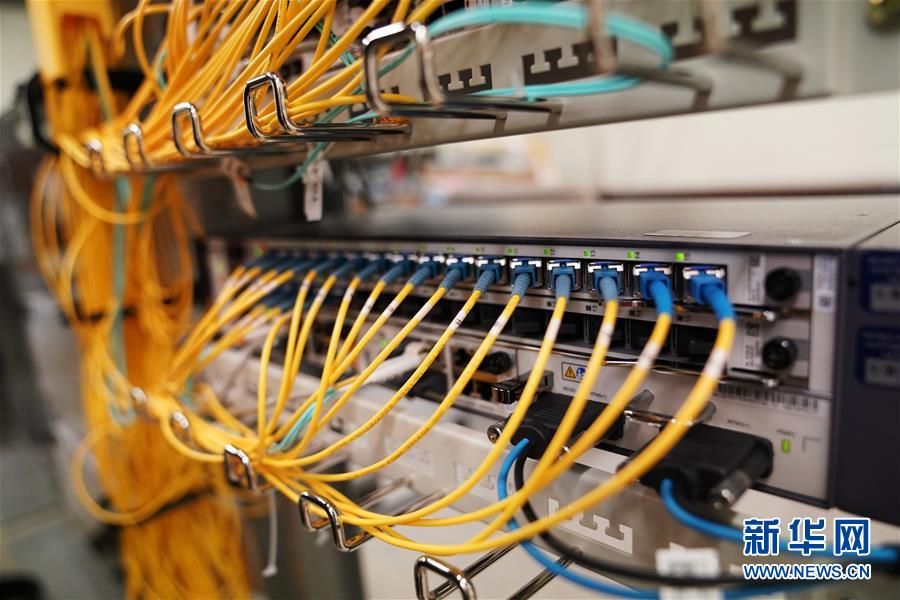 （國(guó)際&middot;圖文互動(dòng)）（3）通訊：安全、好用、實(shí)惠&mdash;&mdash;美國(guó)電信運(yùn)營(yíng)商的華為親體驗(yàn)