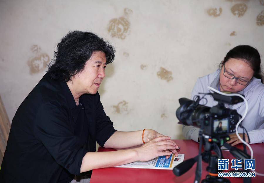 （國(guó)際&middot;圖文互動(dòng)）專訪：結(jié)合傳統(tǒng)與當(dāng)代 推動(dòng)中國(guó)戲劇國(guó)際化&mdash;&mdash;訪話劇《茶館》導(dǎo)演孟京輝