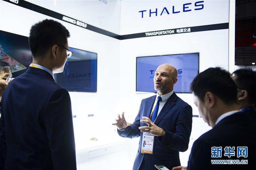 （新華全媒頭條&middot;圖文互動）（6）共襄盛舉 共享未來&mdash;&mdash;與會人士熱議習(xí)近平主席在第二屆中國國際進(jìn)口博覽會上的主旨演講