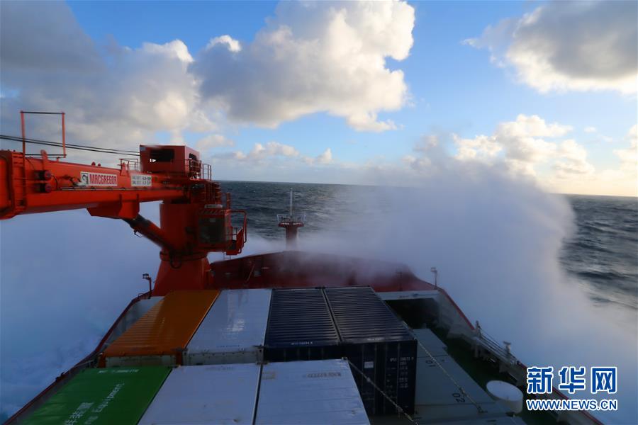 （&ldquo;雪龍&rdquo;探南極&middot;圖文互動）（3）&ldquo;雪龍兄弟&rdquo;雙雙穿行西風(fēng)帶