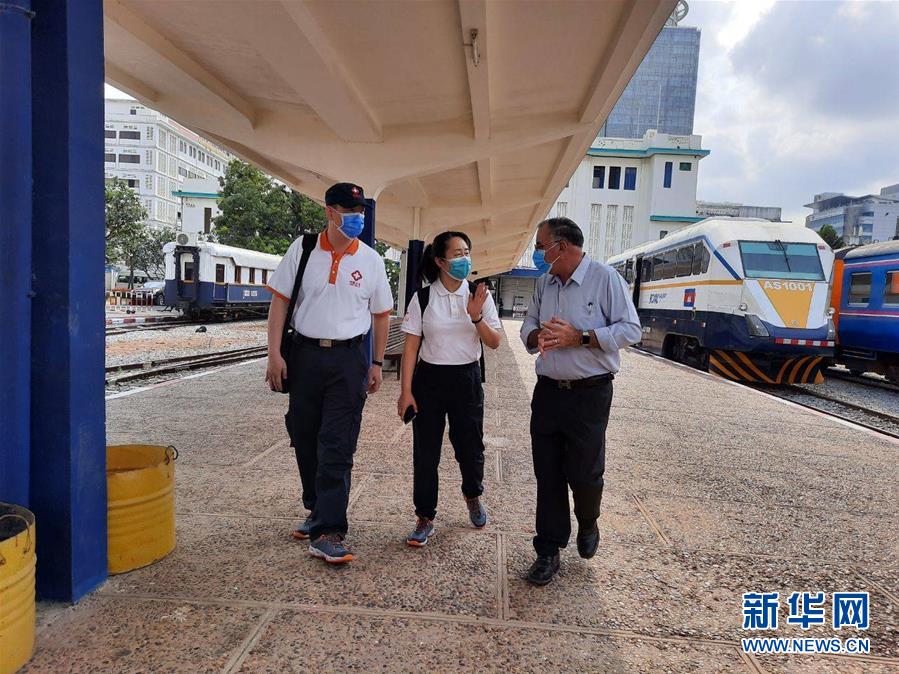 （國(guó)際疫情&middot;圖文互動(dòng)）（8）&ldquo;工作忙碌又細(xì)致，經(jīng)驗(yàn)豐富又專業(yè)&rdquo;&mdash;&mdash;一名柬埔寨青年眼中的中國(guó)援柬抗疫醫(yī)療專家組