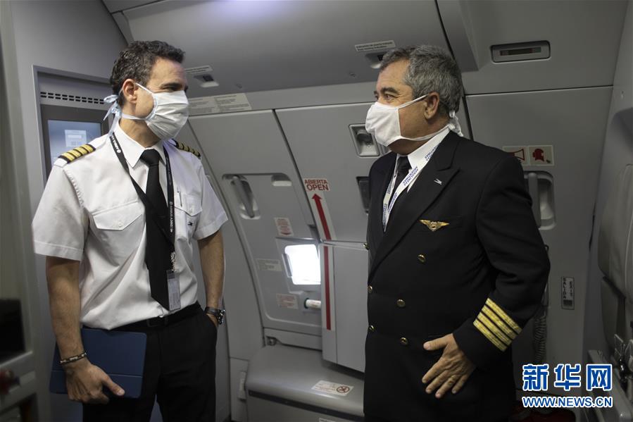 （圖文互動(dòng)&middot;國(guó)際疫情）（2）通訊：3.8萬(wàn)公里的航程　跨越大洋的情誼&mdash;&mdash;記阿根廷從中國(guó)運(yùn)載防疫物資