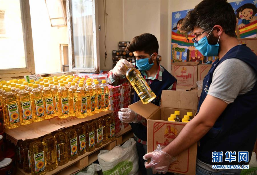 （國(guó)際疫情&middot;圖文互動(dòng)）（6）通訊：疫情中，那抹笑容最難忘&mdash;&mdash;記向困難家庭發(fā)放愛(ài)心包裹的敘利亞青年志愿者