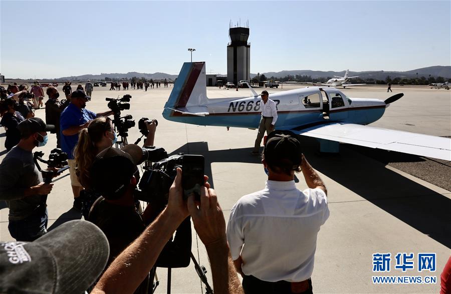 （國(guó)際&middot;圖文互動(dòng)）（5）&ldquo;飛虎隊(duì)&rdquo;百歲老兵駕機(jī)重上藍(lán)天