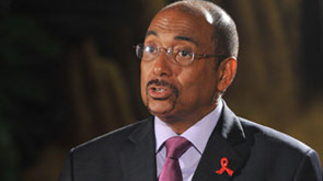 聯(lián)合國艾滋病規(guī)劃署執(zhí)行主任米歇爾&middot;西迪貝