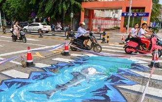 &ldquo;海洋世界&rdquo;3D立體斑馬線亮相?？? />  
<div>“海洋世界”3D立體斑馬線亮相?？?/div>
</a> 
</div>
<div   id=