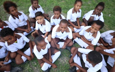 歡迎習(xí)主席！巴新兒童齊唱《茉莉花》