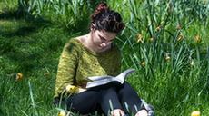 世界讀書(shū)日&mdash;&mdash;翻開(kāi)書(shū)本，開(kāi)啟精彩世界的大門(mén)