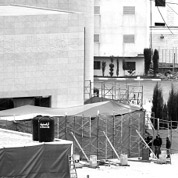 驗(yàn)尸能否解開謎團(tuán)？